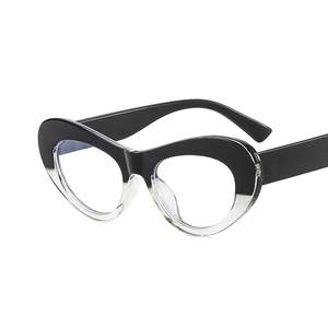 Oversized cat-eye butterfly glasses with black and transparent two-tone spliced frames