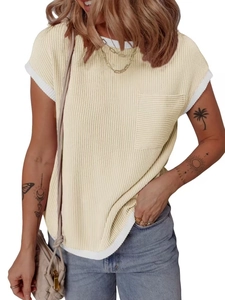 T-shirt femme en maille côtelée beige avec bordures contrastées et poche poitrine