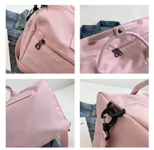 Dettagli della borsa sportiva in nylon rosa con cerniere argento e ganci rotanti neri