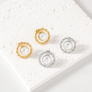 Round Stud Earrings With Faux Artificial Pearl Stainless Steel Twist Rope Design 18K Gold Plated Vintage French Style For Women