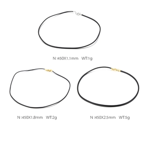 Collier cordon noir avec fermoir mousqueton en trois tailles de 1,1 mm à 2,5 mm