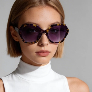 Stylish oversized geometric sunglasses with purple tortoiseshell frames and gradient lenses