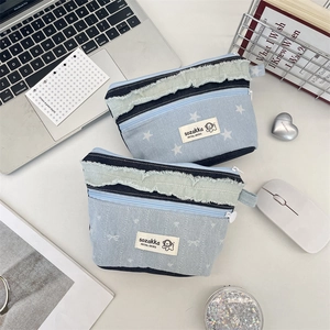 Denim-Patchwork-Make-up-Beutel Set mit Stern- und Schleifenmuster für die Reise