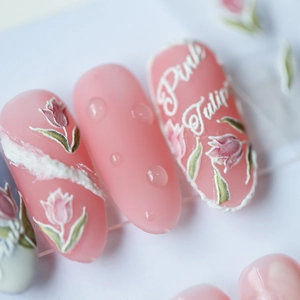 5D stereoskopische rosa Tulpen Nagelaufkleber mit klarem Wassertropfen-Effekt und Blumen