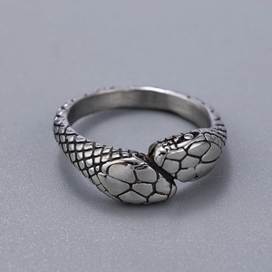 Vintage stainless steel double snake head ring with detailed textured scale engravings