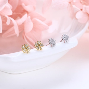 Minimalist S925 sterling silver four-leaf clover stud earrings with pavé zircon stones