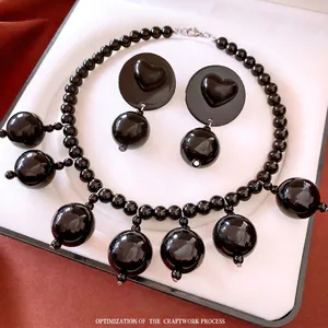 Vintage Black Acrylic Round Pendant Necklace Heart Earrings Jewelry Set Fashion Simple Sweater Chain For Women Party Gift