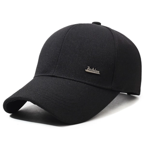 Classic black cotton baseball cap for middle-aged men with side metal fashion emblem