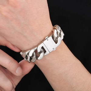 Bracelet gourmette vintage 20mm en acier argenté vieilli avec fermoir rectangulaire