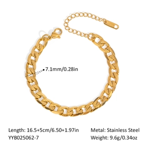 Detail eines 7,1mm goldfarbenen Edelstahl-Panzerarmbands mit Maßen und Gewicht