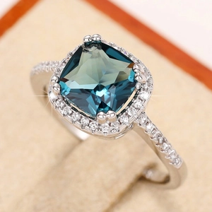 Vintage royal blue square gemstone ring in silver finish with pavé diamond accents
