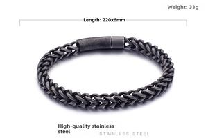 Détail du bracelet gourmette en acier inoxydable de 6 mm avec fermoir cylindrique en métal