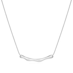 Collier à pendentif vagues irrégulières en argent avec une chaîne serpent élégante