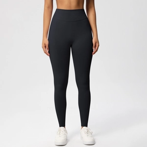 Detailansicht der nahtlosen schwarzen Yoga-Leggings mit hohem, stützendem Bund