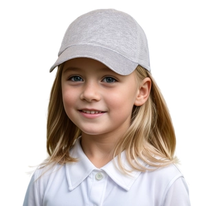 Detailansicht der grauen Kinder-Basecap mit atmungsaktivem Mesh und gebogenem Schirm
