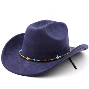 Dunkelvioletter Cowboyhut aus Wildlederimitat mit Ethno-Perlenband und Seestern