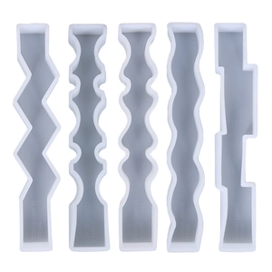 Five-piece set of long silicone molds for DIY scented candles in varied geometric shapes