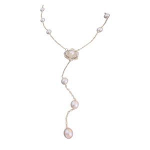 Collier élégant doré en Y avec pendentif fleur en perle et accents de cristal brillant