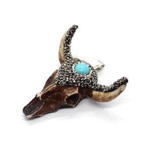 Exquisite resin bull head skull pendant with dark rhinestones and turquoise stone inlay