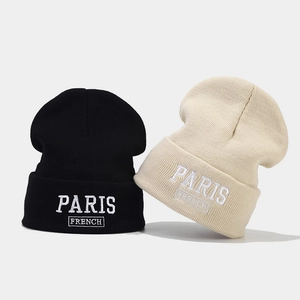 Oversized knitted beanies in black and beige with Paris French embroidery for a chic look