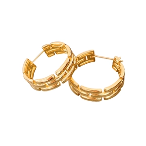 Gold plated intertwined hoop earrings with retro geometric hollow link design