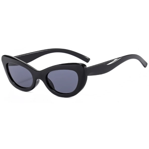 Chic black cat eye sunglasses for women with retro oversized frame and dark grey lenses