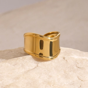 Polished 18K gold stainless steel wide open ring with irregular wavy edge design