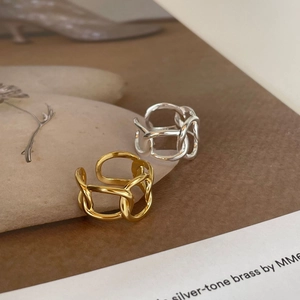 Minimalist 925 sterling silver chain link rings in gold and silver finish adjustable size