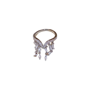 Silver tassel open ring with geometric zircons and elegant wing-shaped fringe design