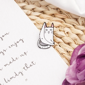 Japanese style cute split white cat enamel pin brooch on aesthetic card background