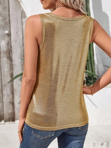 Eng anliegendes goldenes Top mit Metallic-Effekt, Rückansicht und strukturierter Textur