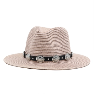 Rosa geflochtener Strohhut mit Vintage-Metallschnallenband für Outdoor-Sonnenschutz