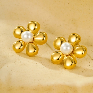 Vintage 18K gold plated stainless steel floral earrings with central white pearls