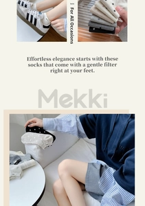 Detailed view of breathable cotton ankle socks with polka dots and 'Nice' label detail