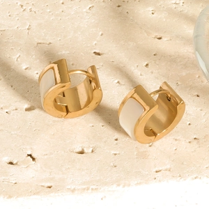 Fashionable 18K gold plated stainless steel wide hoop earrings with white shell inlay