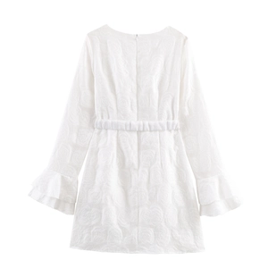 Elegant white rose-textured mini dress with belt and flared sleeves, A-line silhouette