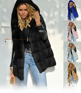 Collage de gilets longs en fausse fourrure noire, bleue, rose, cyan et kaki