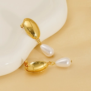 Elegant 18K gold drop earrings featuring glossy white teardrop pearls in a retro style