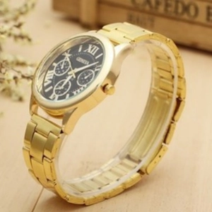 Montre à quartz Genève classique en or pour femme avec cadran noir et chiffres romains