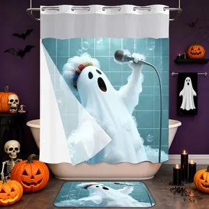 Detalle de la cortina de ducha de fantasma y el juego de alfombras para Halloween