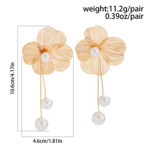 Detailed size specifications for gold ginkgo leaf earrings with pearl tassels