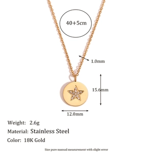 Collier avec pendentif étoile en acier inoxydable plaqué or 18 carats et ses mesures