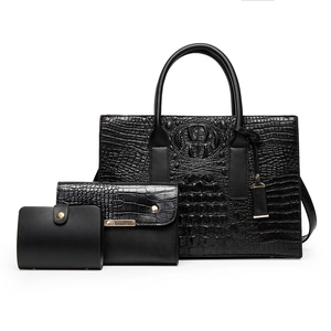 Ensemble de trois sacs à main noirs motif crocodile avec détails dorés élégants