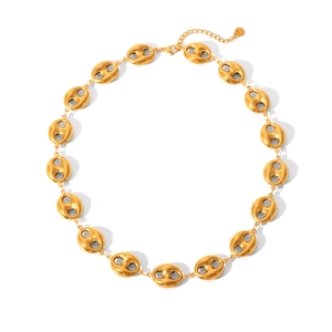 Detail view of 18K gold plated stainless steel necklace with oval buckle link and clasp