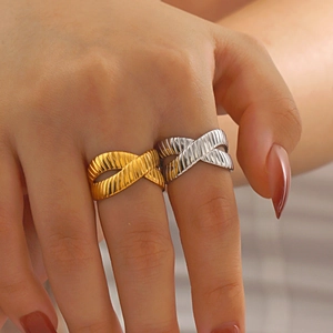 Stainless Steel Cross Ring For Women Geometric X Shape Textured Ribbed Adjustable Open Design Minimalist Fashion Jewelry