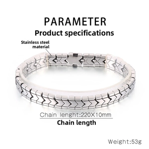 Detail of 10mm stainless steel curb chain with V-shaped links and secure fold-over clasp