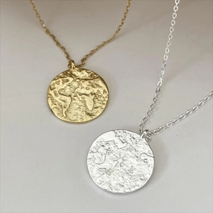 925 Sterling Silver World Map Compass Pendant Necklace 18K Gold Plated Round Coin Hammered Relief Jewelry For Women