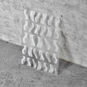 Stickers à ongles vagues blanches minimalistes avec texture 5D et effet givré translucide