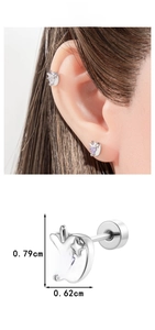 Detail of apple-shaped cartilage stud earring with purple heart zircon and dimensions