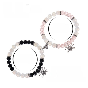 Bracelet d'Halloween avec pendentif araignée, perles de 8mm et fermoir cœur magnétique